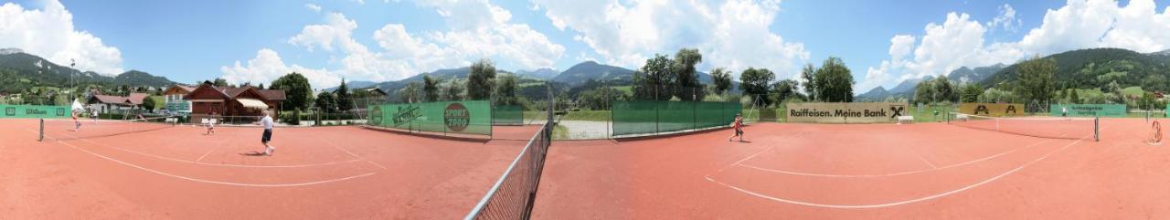 Sport & Familienhotel Baerenwirt Айх Екстериор снимка
