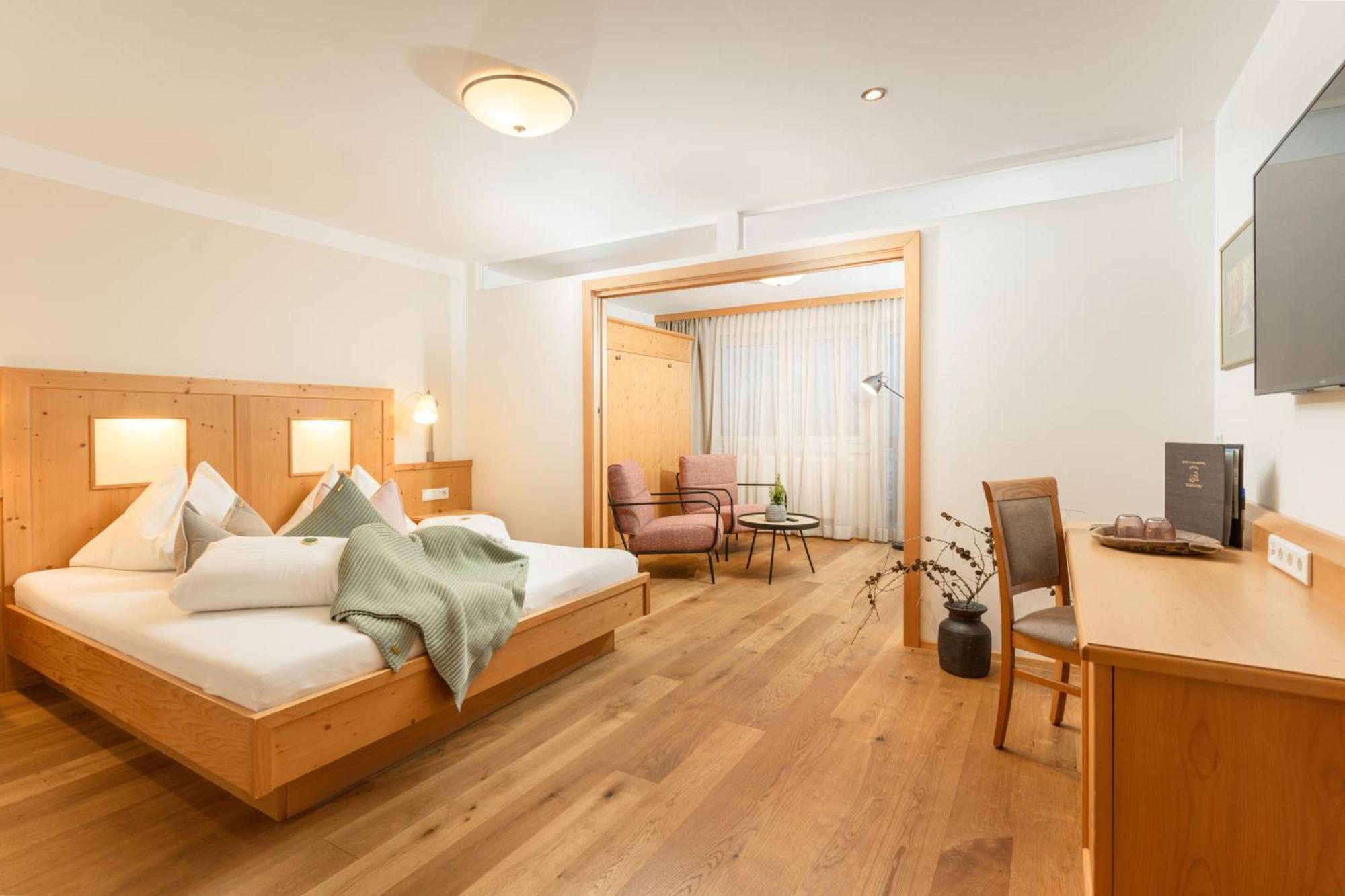 Sport & Familienhotel Baerenwirt Айх Екстериор снимка